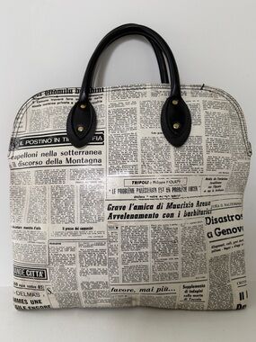 HAND BAG Global Newspaper Print Pattern Faux Leather Flat Bag Avante Garde Chic
